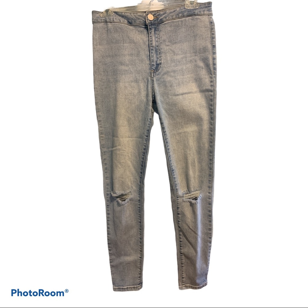 Ashley Mason Light Wash High Wasted Distressed Jeans Waist 27”